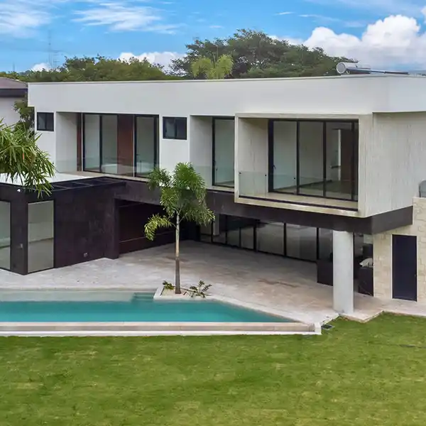 NEWLY BUILT CONTEMPORARY HOME IN VALLE DEL SOL