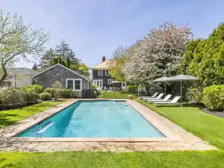 Updated Rental Combining Charm and Convenience