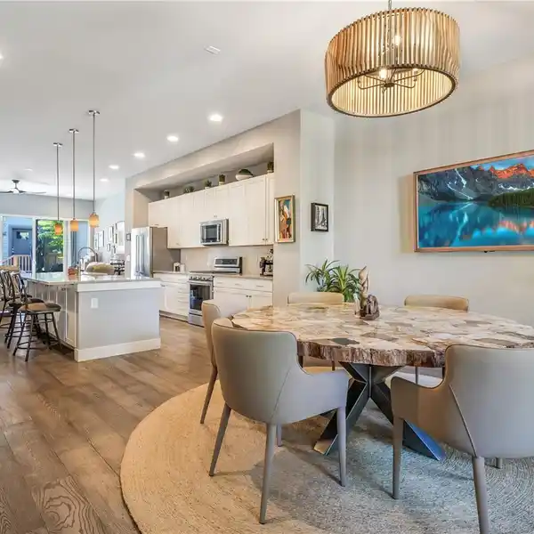 DESIGNER BROWNSTONE WITH PRIVATE ROOFTOP DECK