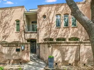 Sophisticated Living in the Heart of Tarrytown
