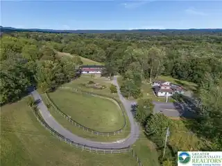Modern Country Retreat with Premier Equestrian Facilities