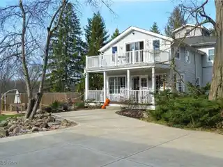 Incredible Home in Inspiring Country Setting