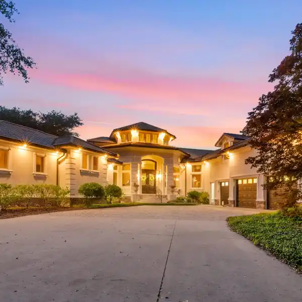 EXCEPTIONAL ESTATE ABOVE THE SHALLOTTE RIVER