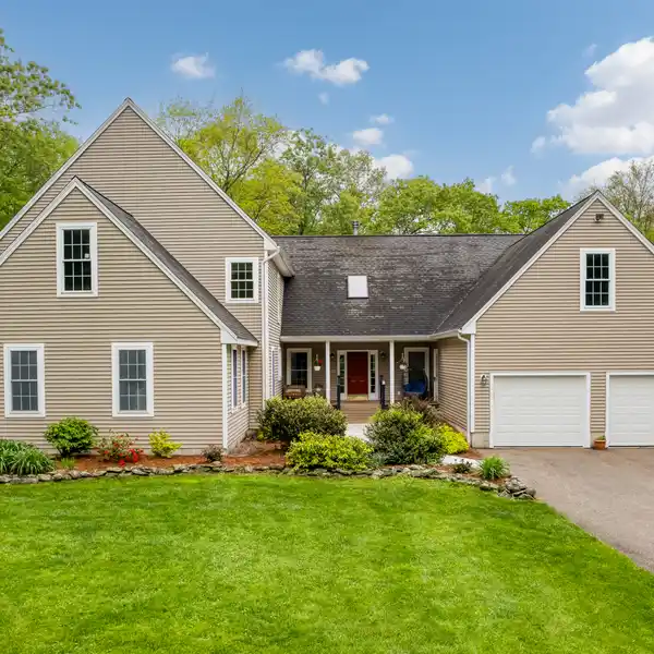 MULTI-GENERATIONAL COMFORT IN A PEACEFUL SETTING