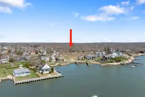 Elegance and Tranquility in Stony Creek