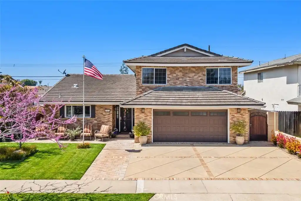 Remodeled Home Offering Resort-style Living