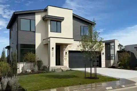 New Custom Modern Home with Mountain Views