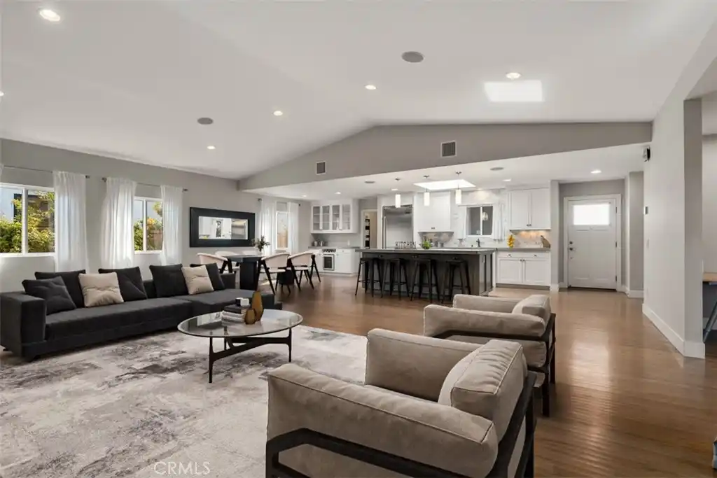 Beautiful One-level Dover Shores Home