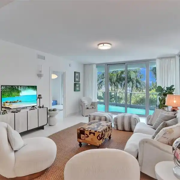 GROVENOR HOUSE — COCONUT GROVE’S PREMIER LUXURY RESIDENCE