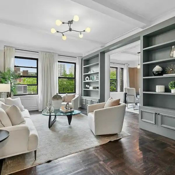 CHIC PRE-WAR HOME WITH STUNNING VIEWS