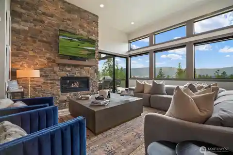 Elegant Lifestyle Retreat