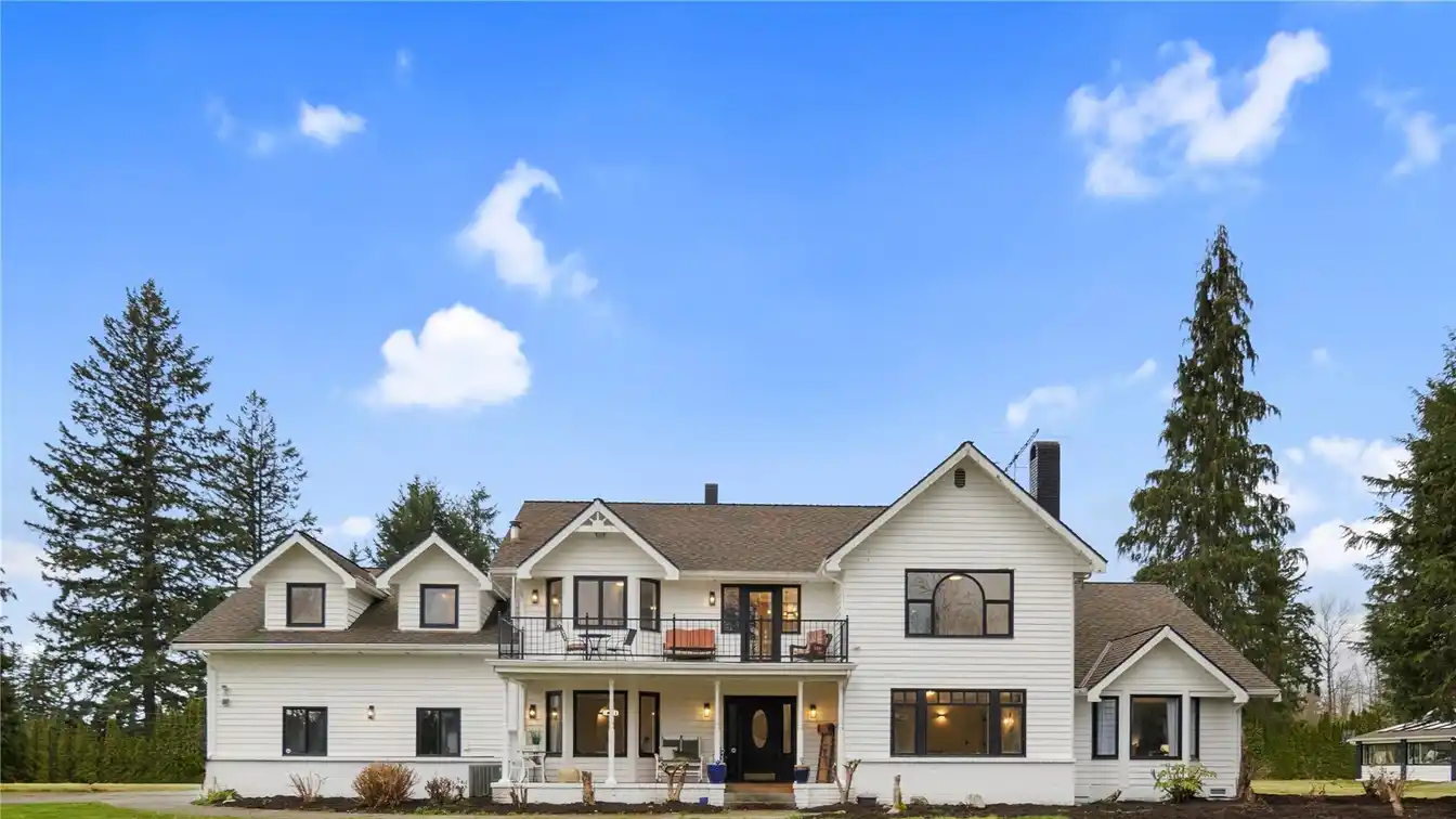 One-of-a-kind Gated Lake Stevens Retreat