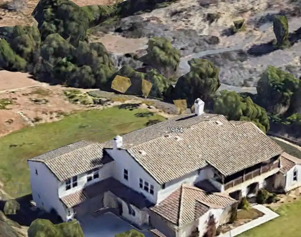 Home with Attached Guest House in Brook Hills Estates