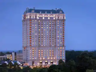 Luxury at Its Finest at the St Regis