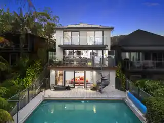 Breathtaking Retreat with a Spectacular Panorama
