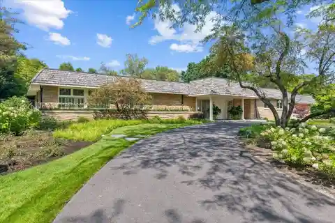 Expansive Light-Filled Estate with Designer Finishes