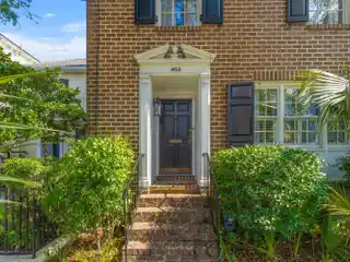 Beautifully Renovated Turnkey Townhome