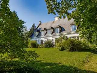 Spacious Villa on Magnificent Property