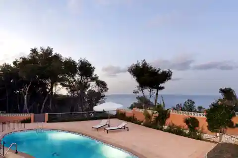 Beautiful Villa Located in Exclusive Residential Area