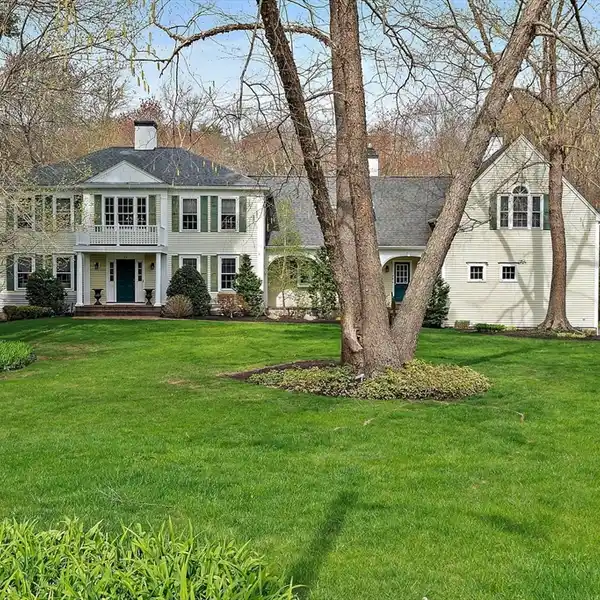 STATELY COLONIAL IN ONE OF CANTON'S MOST SOUGHT-AFTER NEIGHBORHOODS