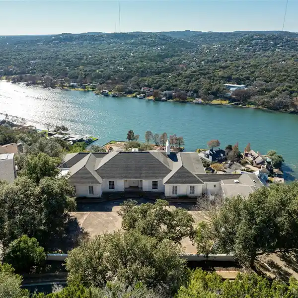 PRIME PROPERTY WITH UNPARALLELED VIEWS