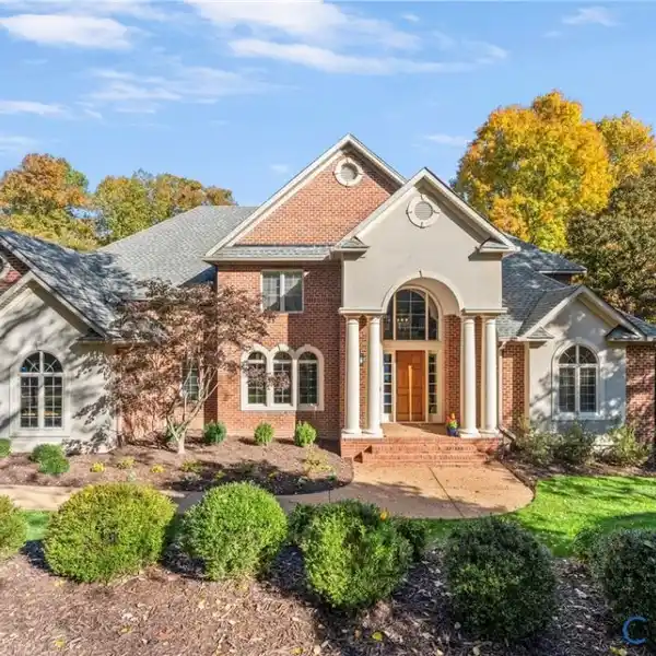 EXCEPTIONAL WATERFRONT HOME IN THE HEART OF WOODLAKE