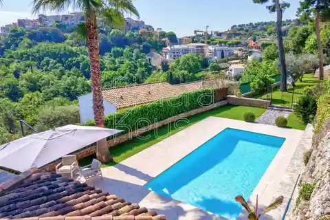 Beautifully Renovated Villa