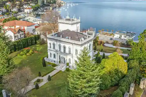 Prestigious Liberty Period Villa