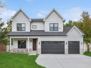 Immaculate New Build with Designer Kitchen Features