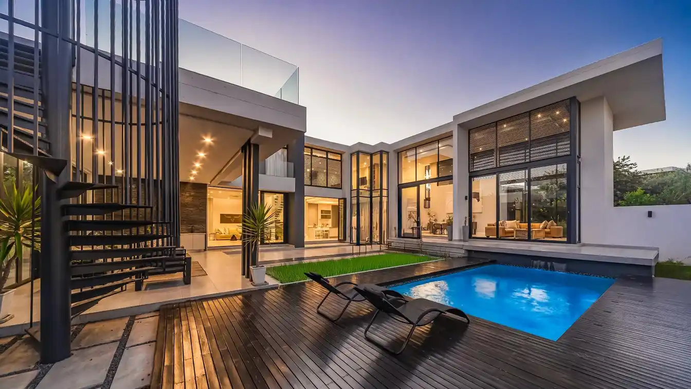 Unparalleled Modern Contemporary Residence