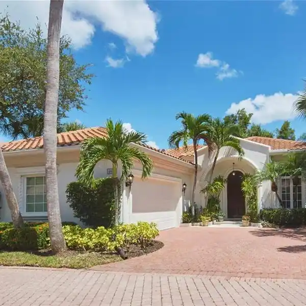 EXCEPTIONAL VILLA IN LAS PALMAS AT THE COLONY