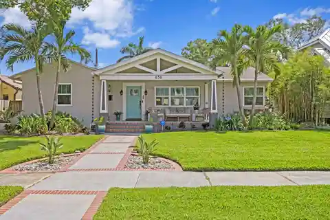 Beautifully Renovated Bungalow