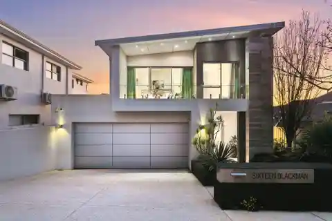 Exquisite Designer-Built Property