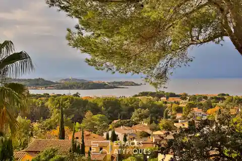 Contemporary Renovation in Dominant Sea-View Position