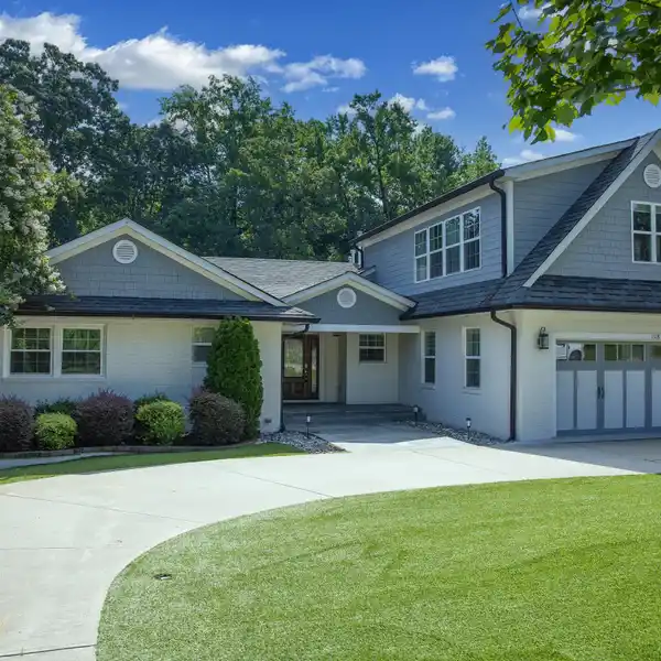 UPDATED INSIDE-THE-BELTLINE GEM WITH SPORTS COURT