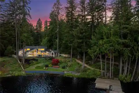 Tranquil Waterfront Living