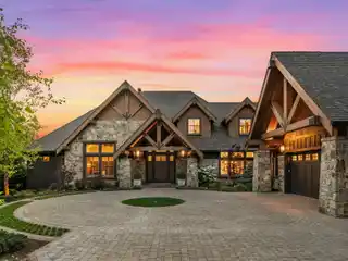 Private Resort-Like Retreat