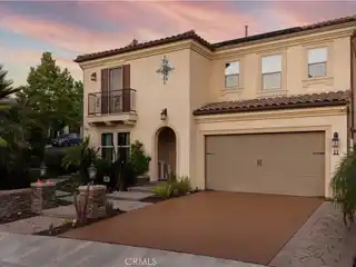 Spacious Open-Plan Home on a Corner Lot
