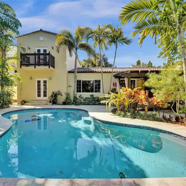 MEDITERRANEAN OASIS IN THE HEART OF VICTORIA PARK