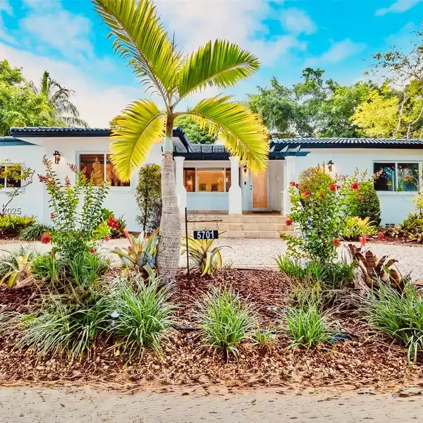 ELEGANT SPANISH-MEDITERRANEAN HOME