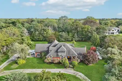 Remsenburg — a Radiant Expression of Refinement and Timeless Design.