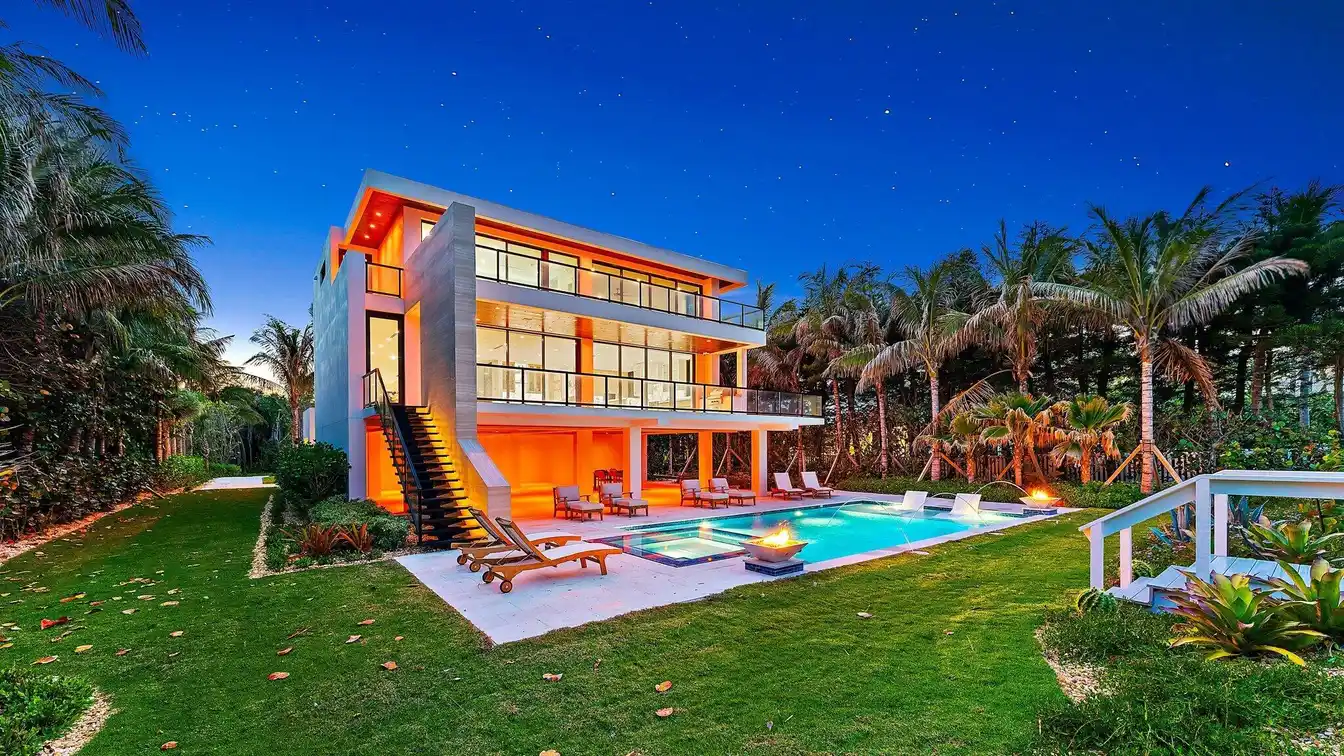 Modern Beachfront Masterpiece