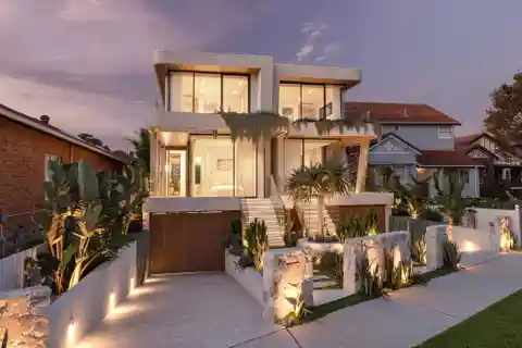Architecturally Designed Home in Elevated Position