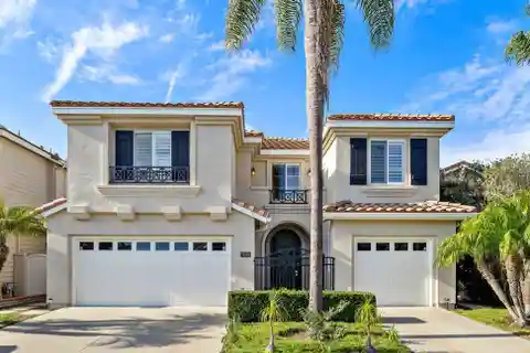 Stunning Lyon Shores Estate