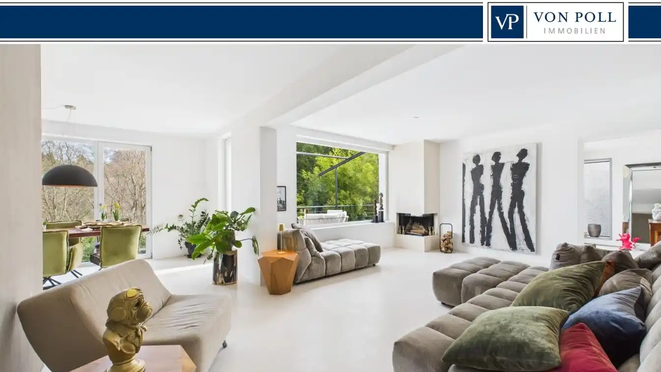 Upscale Blend of Privacy and Comfort