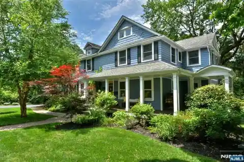 Picture-Perfect Colonial Overlooking Memorial Park