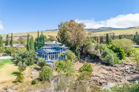 Rare Opportunity on the Sunny Side of Waimea