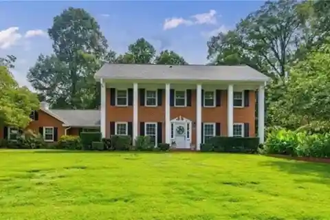 Beautiful Home in Sandy Springs