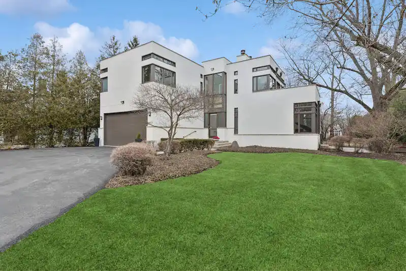 Architecturally Stunning Custom Contemporary