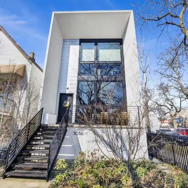 EXCEPTIONAL MODERN HOME